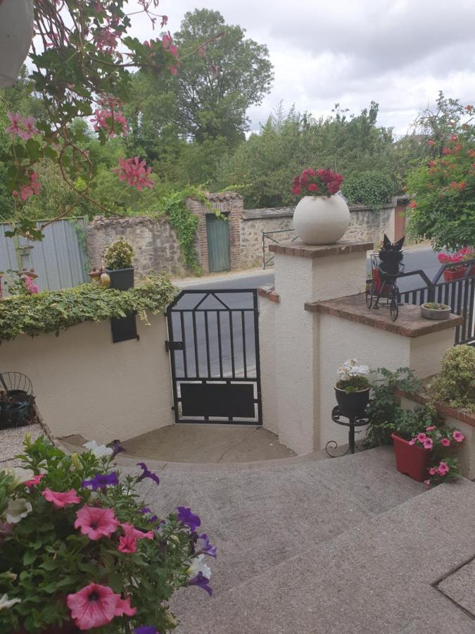 Magnac-Laval Sunset House Chambres De Hotes מראה חיצוני תמונה