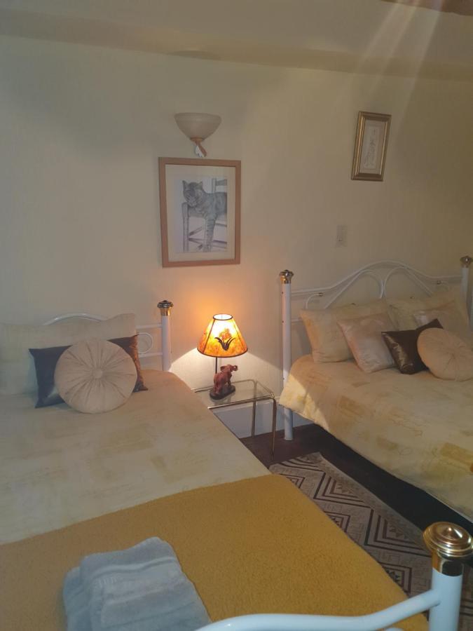 Magnac-Laval Sunset House Chambres De Hotes מראה חיצוני תמונה