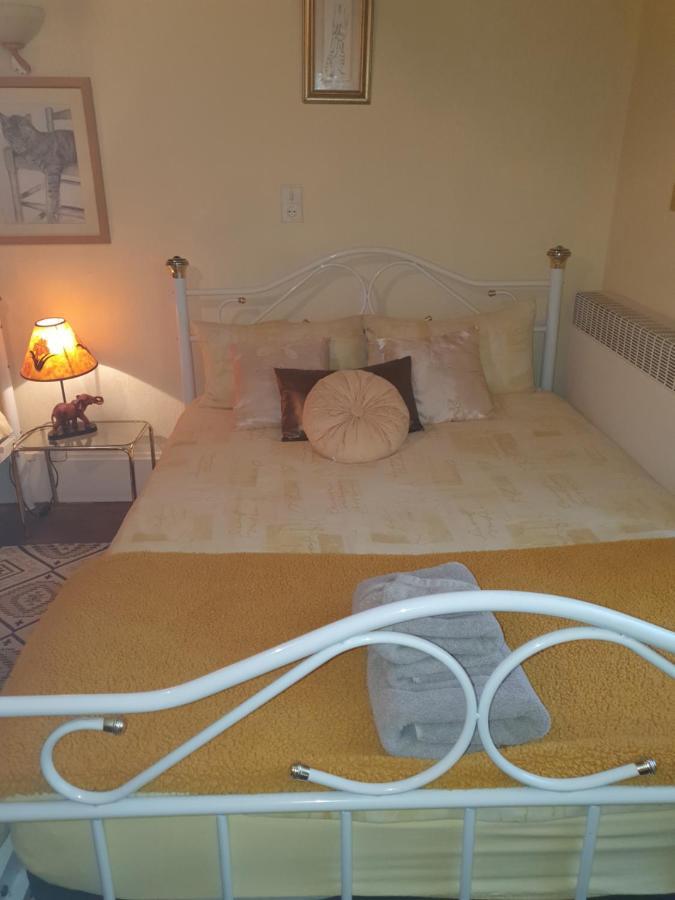 Magnac-Laval Sunset House Chambres De Hotes מראה חיצוני תמונה