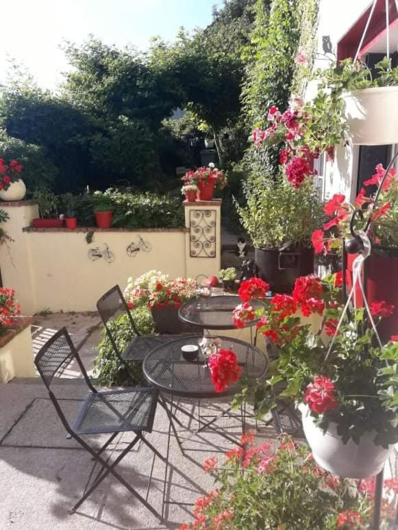 Magnac-Laval Sunset House Chambres De Hotes מראה חיצוני תמונה